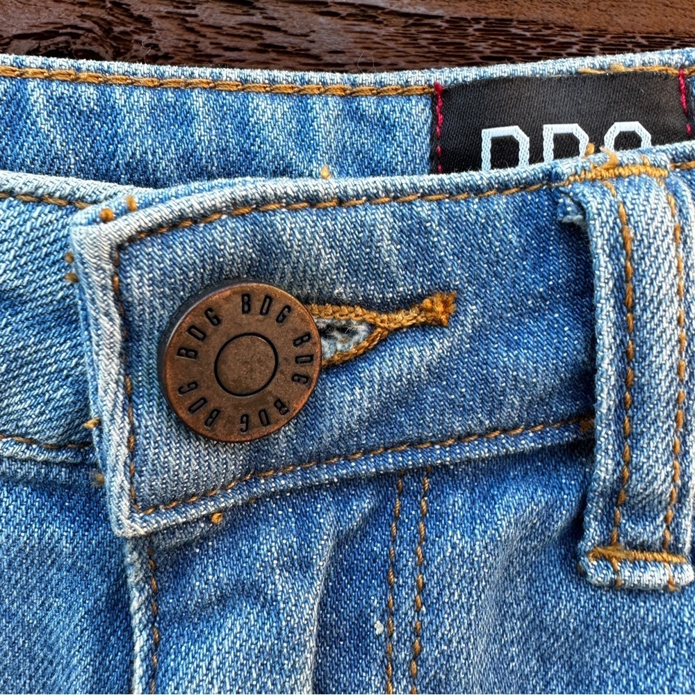 BDG distressed denim skirt - Picture 2 of 4